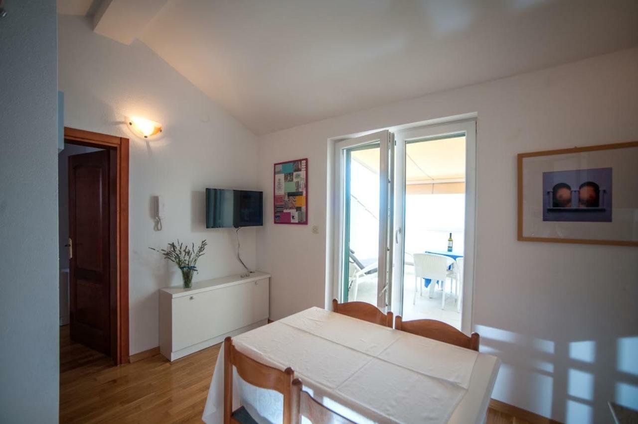 Apartmán House Koloc Bol Exteriér fotografie