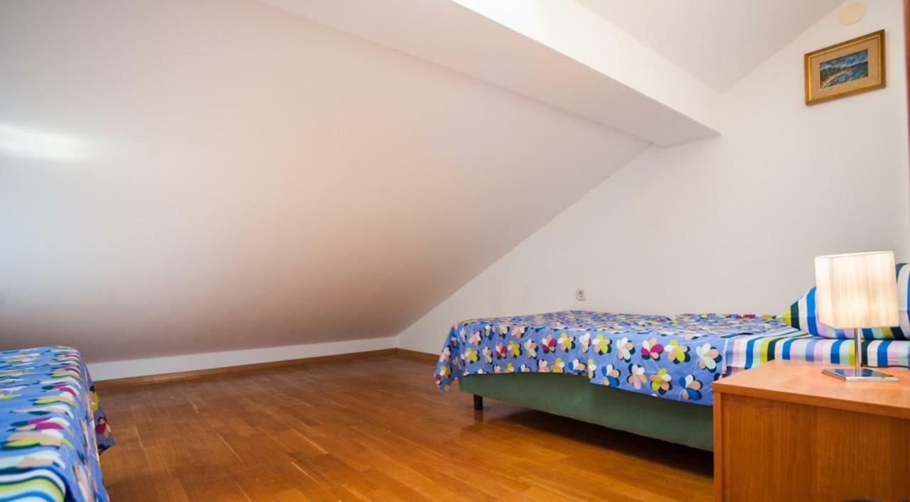 Apartmán House Koloc Bol Exteriér fotografie