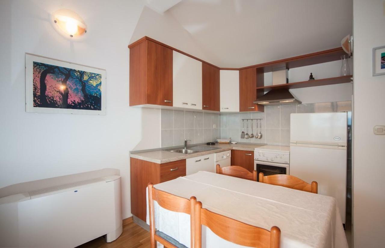 Apartmán House Koloc Bol Exteriér fotografie