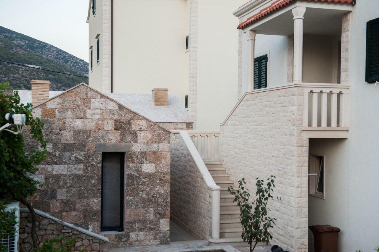 Apartmán House Koloc Bol Exteriér fotografie